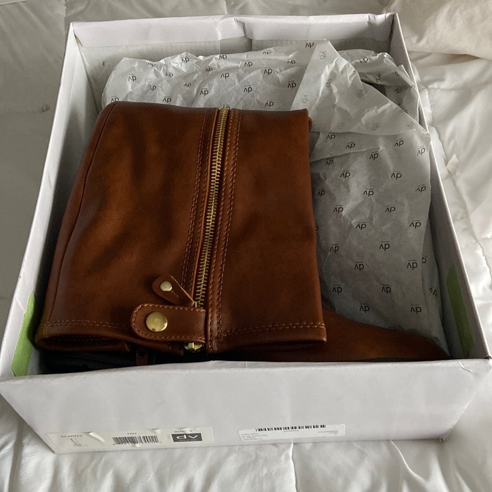 Dolce vita size 7 tan leather riding boots never worn